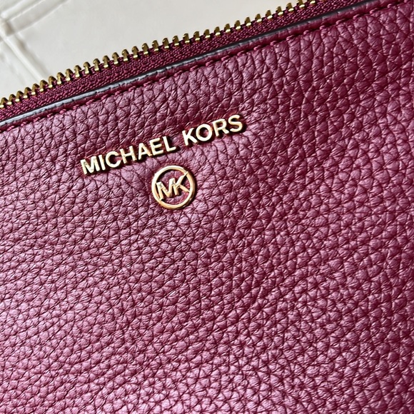 MK wristlet - Picture 9 of 10